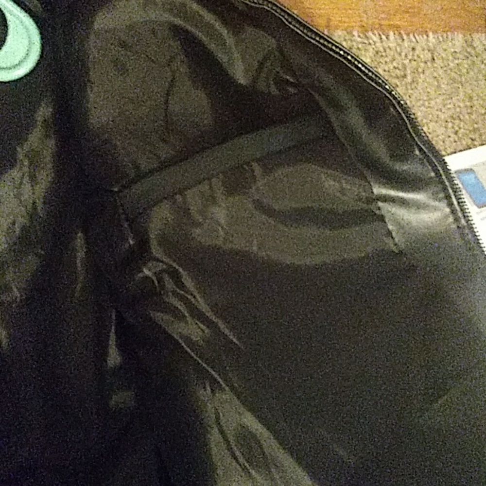 Jacket - Picture 5 of 8